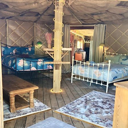 Vigo Retreat Boat Yurt Bed and Breakfast Wrotham Εξωτερικό φωτογραφία