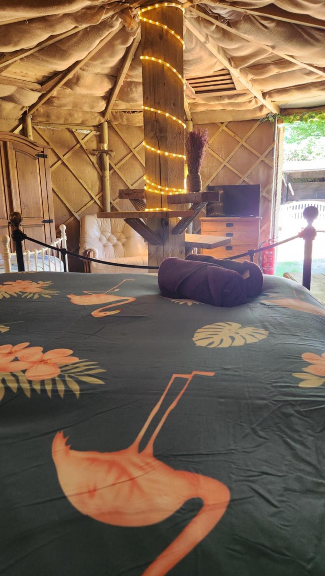 Vigo Retreat Boat Yurt Bed and Breakfast Wrotham Εξωτερικό φωτογραφία